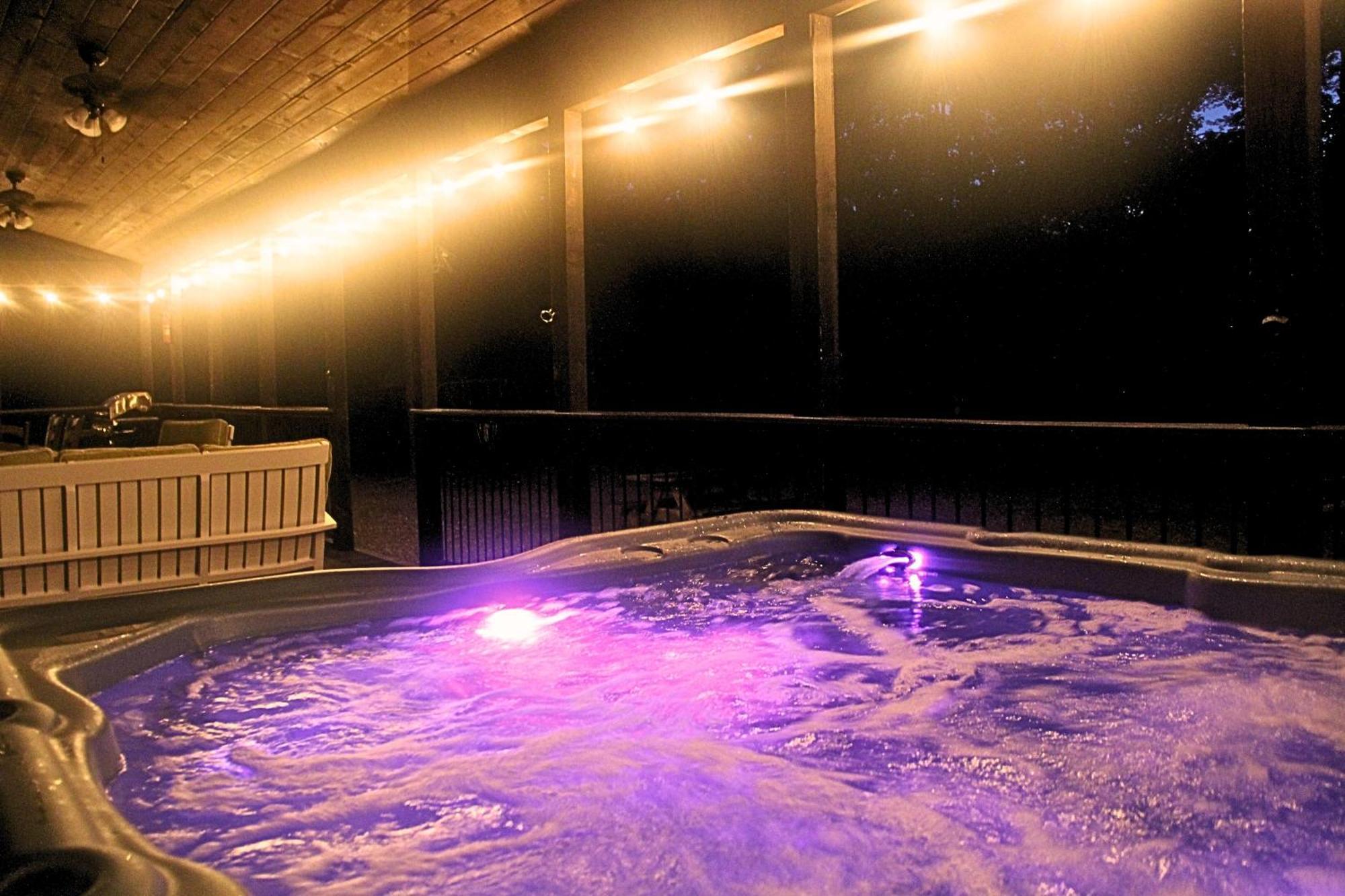 4Br/3Bth Family Cabin With A Hot Tub, Sleeps 14 ブロークン・ボウ エクステリア 写真