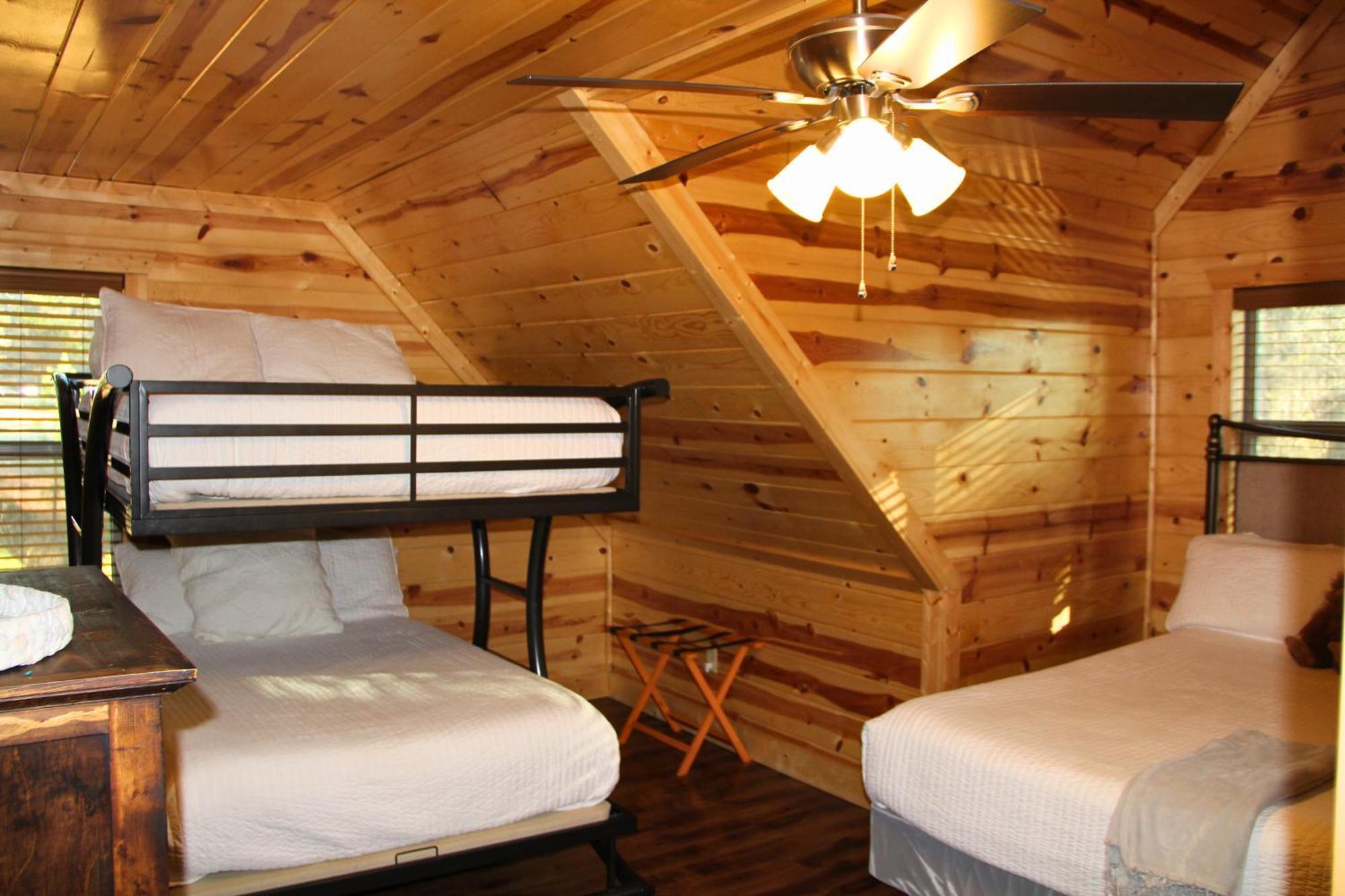 4Br/3Bth Family Cabin With A Hot Tub, Sleeps 14 ブロークン・ボウ エクステリア 写真