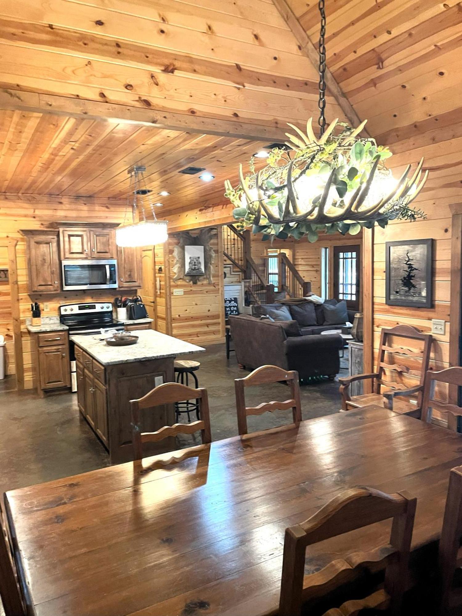 4Br/3Bth Family Cabin With A Hot Tub, Sleeps 14 ブロークン・ボウ エクステリア 写真